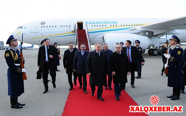 İlham Əliyev Nazarbayevlə görüşüb - Fotolar