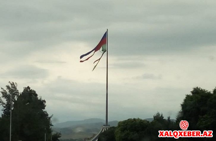 Qazaxda bayrağımız bu halda- Rəcəb Babaşovu cəza gözləyirmi?/FOTO