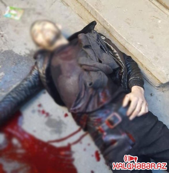 Bakıda dəhşətli cinayət - Metro qarşısında gənc oğlan öldürüldü  -FOTO