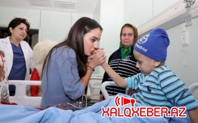 Leyla Əliyeva onkoloji xəstəlikdən əziyyət çəkən uşaqları ziyarət etdi