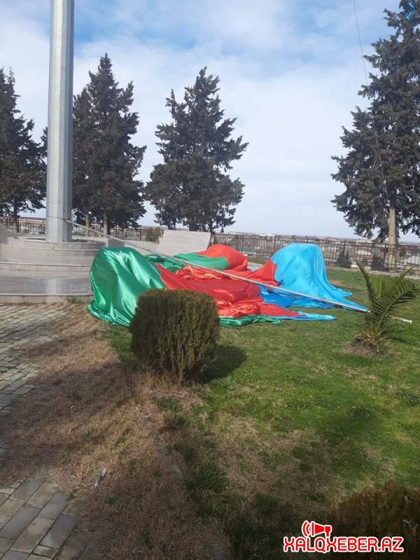 Cəlilabadda Azərbaycan bayrağı belə təhqir olundu