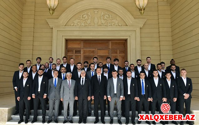 İlham Əliyev “Qarabağ” futbol klubunun heyətini qəbul edib