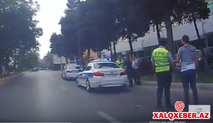 Avtobus qəza törətdi, yol polisləri yaxın gəlmədi – Bakıda - VİDEO
