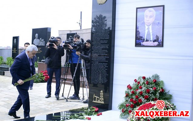 Natiq Əliyevin məzarı ziyarət edildi - Fotolar