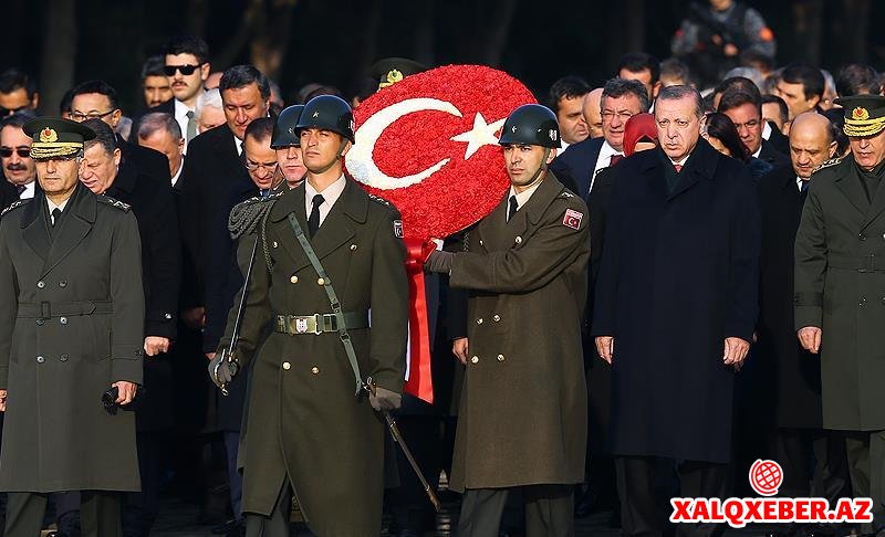 Türkiyə Atatürkü anır - Foto