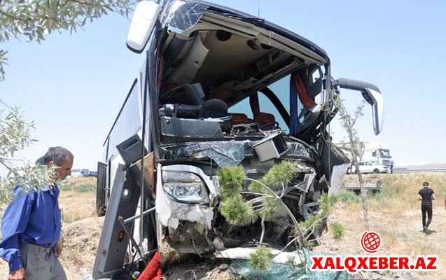 Bakı-Qazax yolundakı qəzada 30 nəfər yaralandı