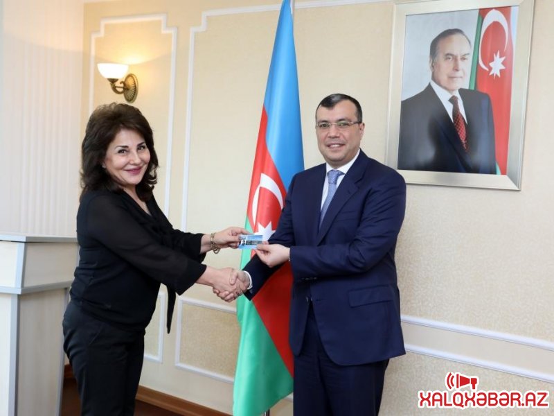 Sahil Babayev İctimai Şuranın üzvləri ilə görüşüb Sahil Babayev İctimai Şuranın üzvləri ilə görüşüb