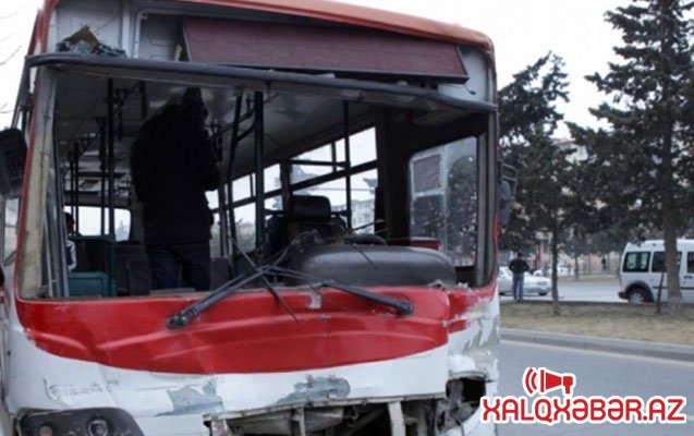 Sərnişin avtobusu qəzaya düşdü - 4 qadın yaralandı