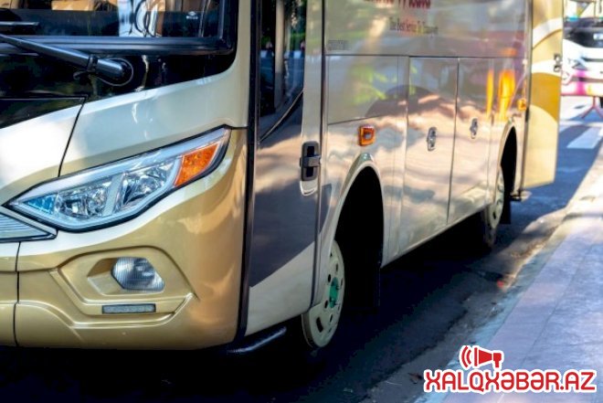Azərbaycanda DƏHŞƏT: Avtobus 2 yaşlı uşağın ayaqlarının üzərindən keçdi