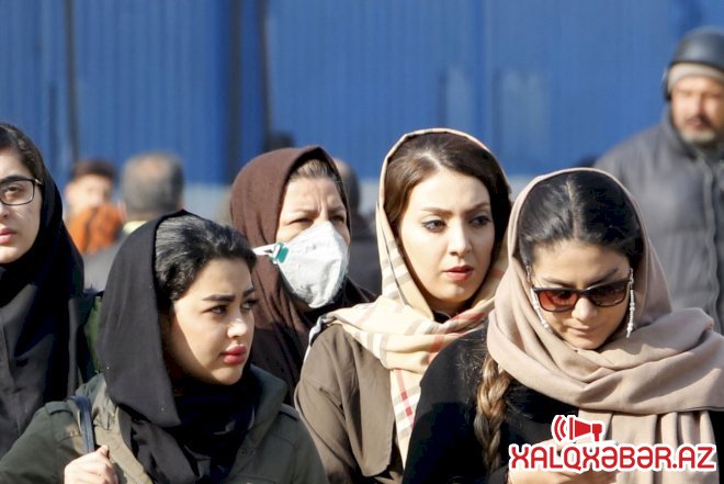 İranda qadınlar çadradan imtina edir – Yeni hərəkat