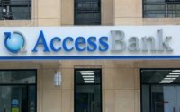 "AccessBank" müştərinin 2400 manat kompensasiyasını ödəmir