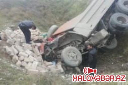 Daş karxanasında FACİƏ: Sürücü yük maşını dağdan aşırdı