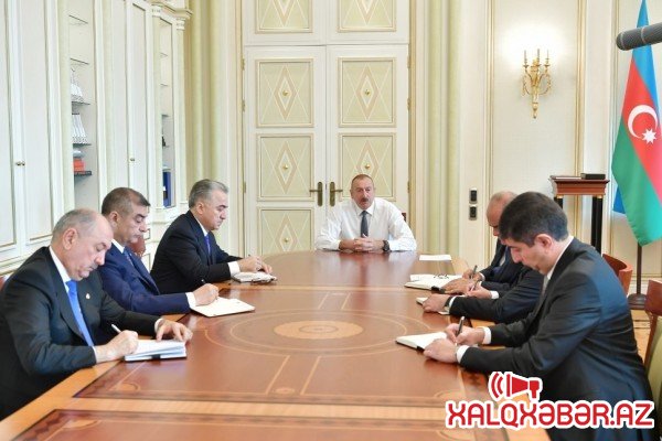 İlham Əliyev yeni təyin olunan icra başçılarını qəbul etdi -