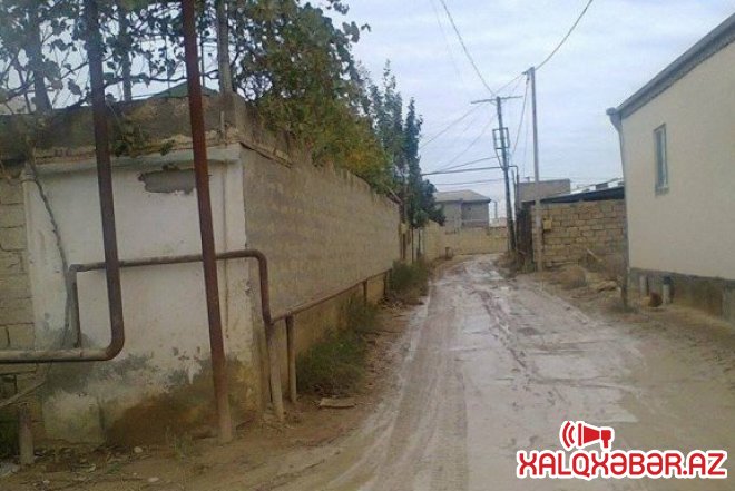 20 ildir asfalt yola həsrət qalan küçə – Suraxanı rayonu Samir Əliyev küçəsi + Foto