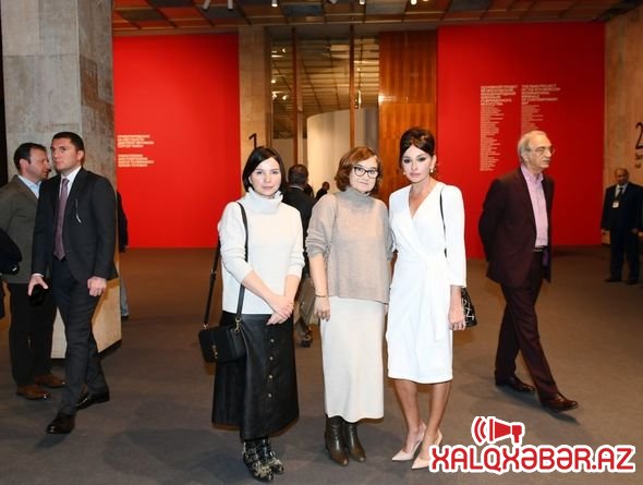 Birinci vitse-prezident 8-ci Moskva Beynəlxalq Müasir İncəsənət Bienallesi ilə tanış olub - FOTO