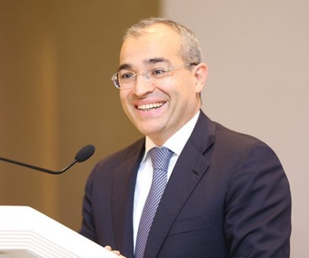 Mikayıl Cabbarovun qılıncının dalı da kəsir, qabağı da... - Onu bu ağır yükdən xilas etməyin yeganə yolu