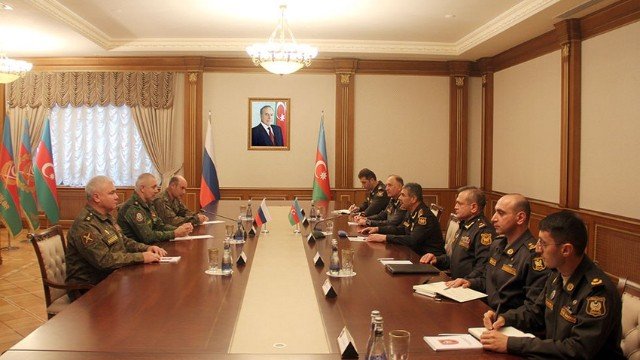 Zakir Həsənov Rusiya sülhməramlılarının yeni komandanı ilə görüşdü