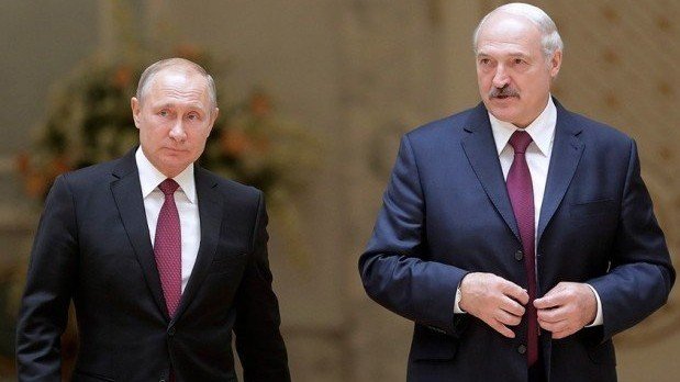 Putinlə Lukaşenko arasında telefon danışığı oldu