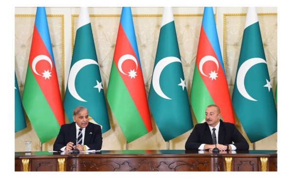 Azərbaycan və Pakistan xalqların rifahını sülhün bərqərar olmasında görür