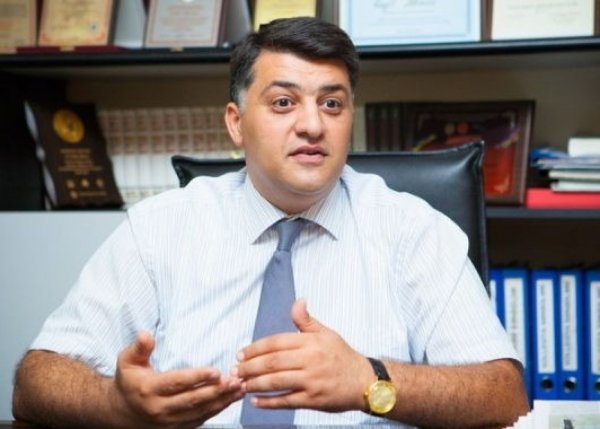 Bakıda idarə rəisi istefa verdi