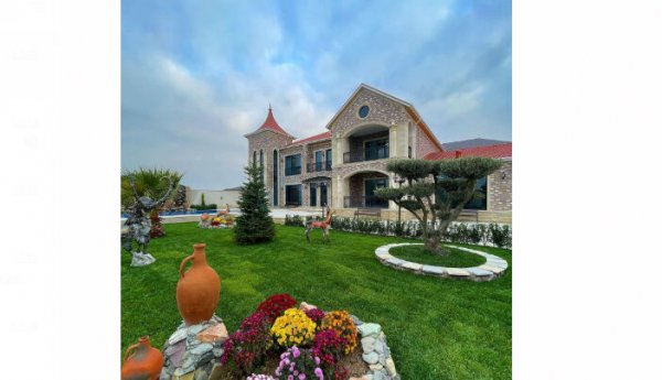Mehriban Vəliyeva yarımmilyonluq villa aldı - FOTOLAR