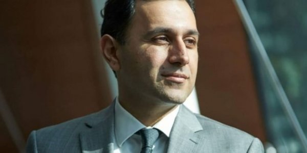 Nazir müavini öz qaynanasını İctimai Şuraya seçdirdi
