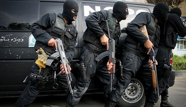 İranda polis avtomobilinə hücum: 3 ölü, 1 yaralı