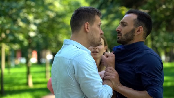 Astarada qohumlar arasında dava: - “Dedik, nə dəniz qırağı, ayıbdır...”