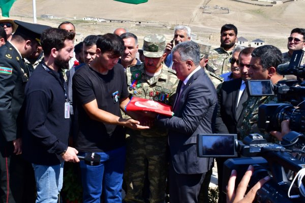I Qarabağ Müharibəsi şəhidi Gülverdi Hüseynov Abşeron rayonunda dəfn edilmişdir