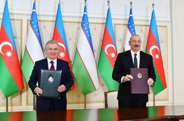 Azərbaycan və Özbəkistan arasında hərtərəfli əməkdaşlıq inkişaf edir