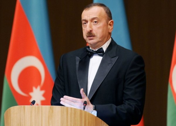 Prezident bu dövlət başçılarını təbrik etdi