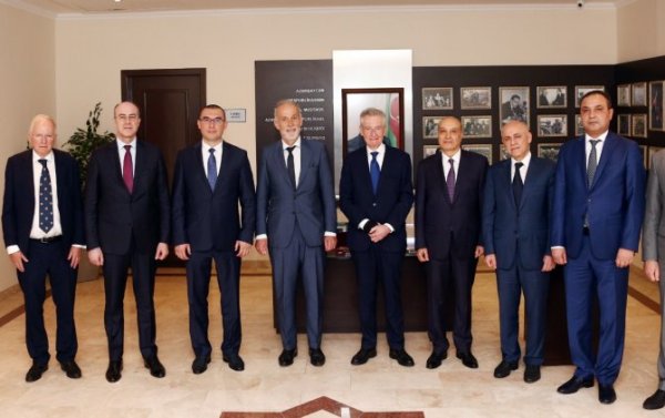 Beynəlxalq Notariat İttifaqı ilə əlaqələr genişlənir