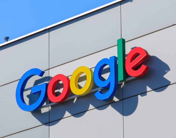 “Google” Kanada mediasına girişi bloklaya bilər