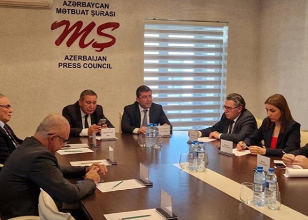 Mətbuat Şurası və MEDİA müzakirələr apardı
