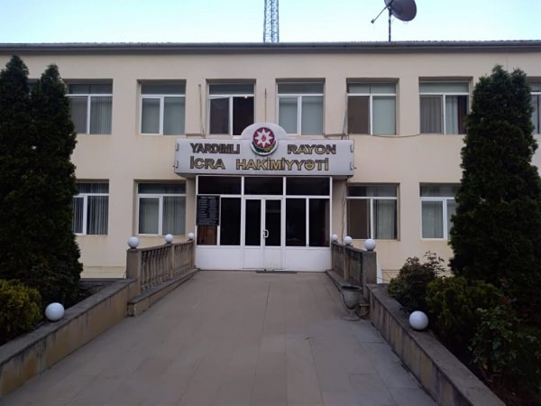 "Yardımlı İH-də olmuşam, 1111-ə zəng vurmuşam..." - NARAZILIQ VAR...