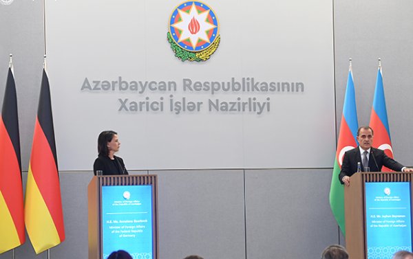 Ceyhun Bayramov almaniyalı nazirə belə irad bildirdi - Video