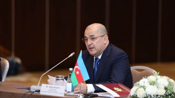 General yeni idarə rəisləri təyin etdi - Vəzifəli şəxslər təqaüdə göndərildi