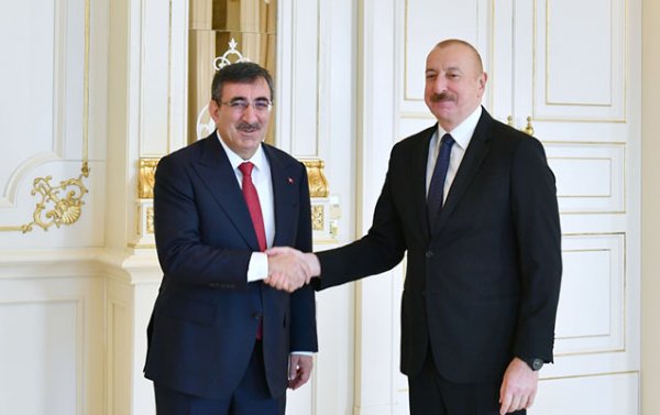 Prezident Cevdet Yılmazı qəbul etdi - Foto