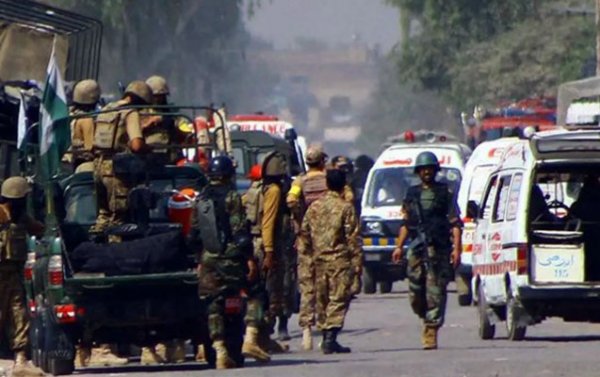 Pakistan ordusu yüksək döyüş hazırlığı vəziyyətinə gətirildi