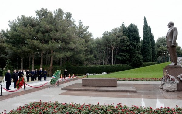Hulusi Akar Azərbaycana gəldi
