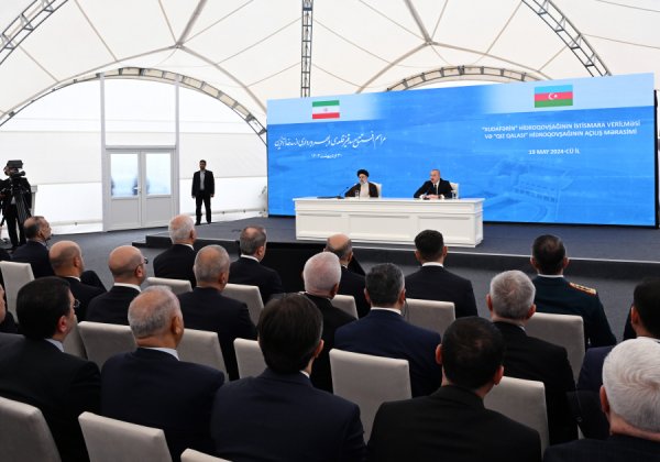 Azərbaycan – İran əlaqələri sürətlə inkişaf edir