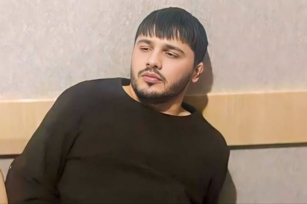 Ailəsinin beş üzvünü qətlə yetirməkdə şübhəli bilinən Əhməd Əhmədovun həbs müddəti uzadılıb