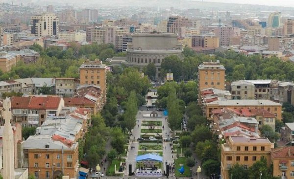 Belarus İrəvandakı səfirini geri çağırdı