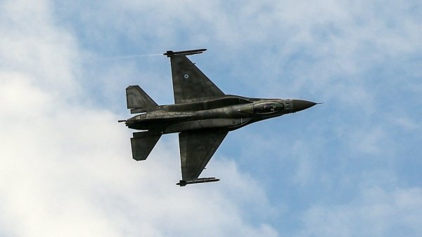 F-16-lar Ukraynada yerləşdiriləcək - Ağ Ev