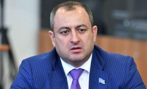 Samir Feyruzov: Adil Əliyev yeganə şəxslərdəndir ki, minlərlə könüllü trol ordusuna sahibdir