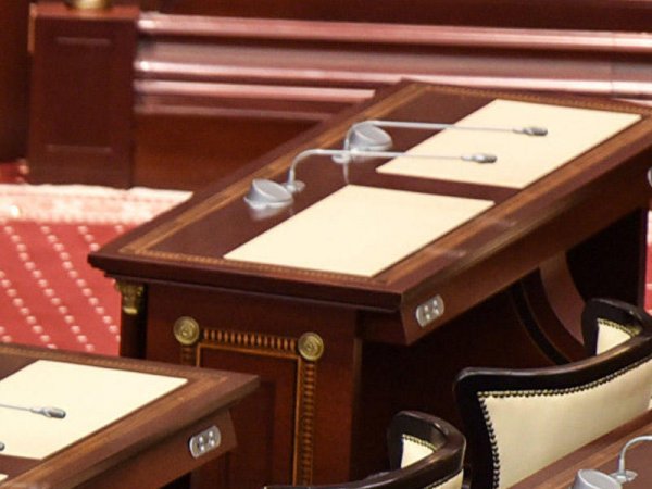 Bu deputatların da adı YAP-ın siyahısında yoxdur - Yenilənir