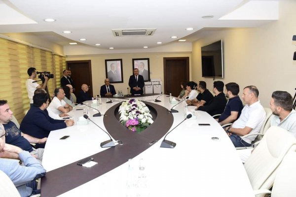 Xətai rayon İcra Hakimiyyətində "22 İyul - Azərbaycanda Milli Mətbuat və Jurnalistika Günü" münasibətilə dəyirmi masa keçirilib
