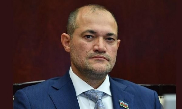Razi Nurullayev vətəndaşı təhqir etdi: "Nankor adamsan, yaxşı tərbiyə almamısan” - adam özü özünü İFŞA EDİR...
