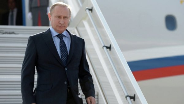 Putinin Monqolustanda belə qarşılanması... -