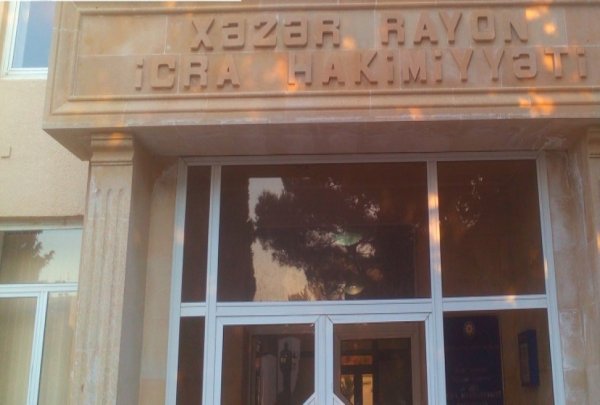 Xəzərin icra başçısı BAŞINI AŞAĞI SALIB... BÜDCƏNİ YEYİR... - Yetim vətəndaş dərdini HARA DESİN?